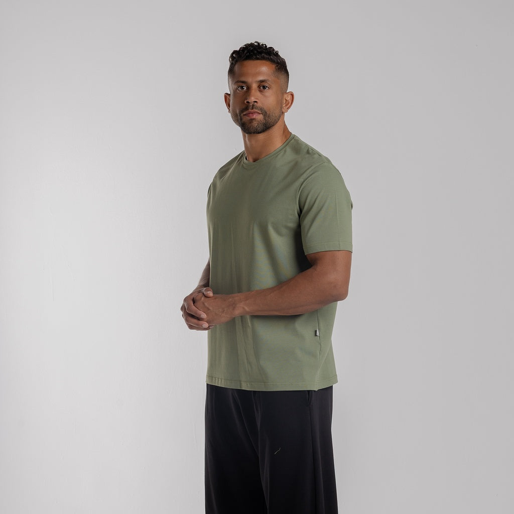 color:olive