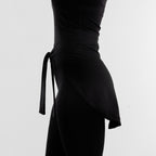 color:black