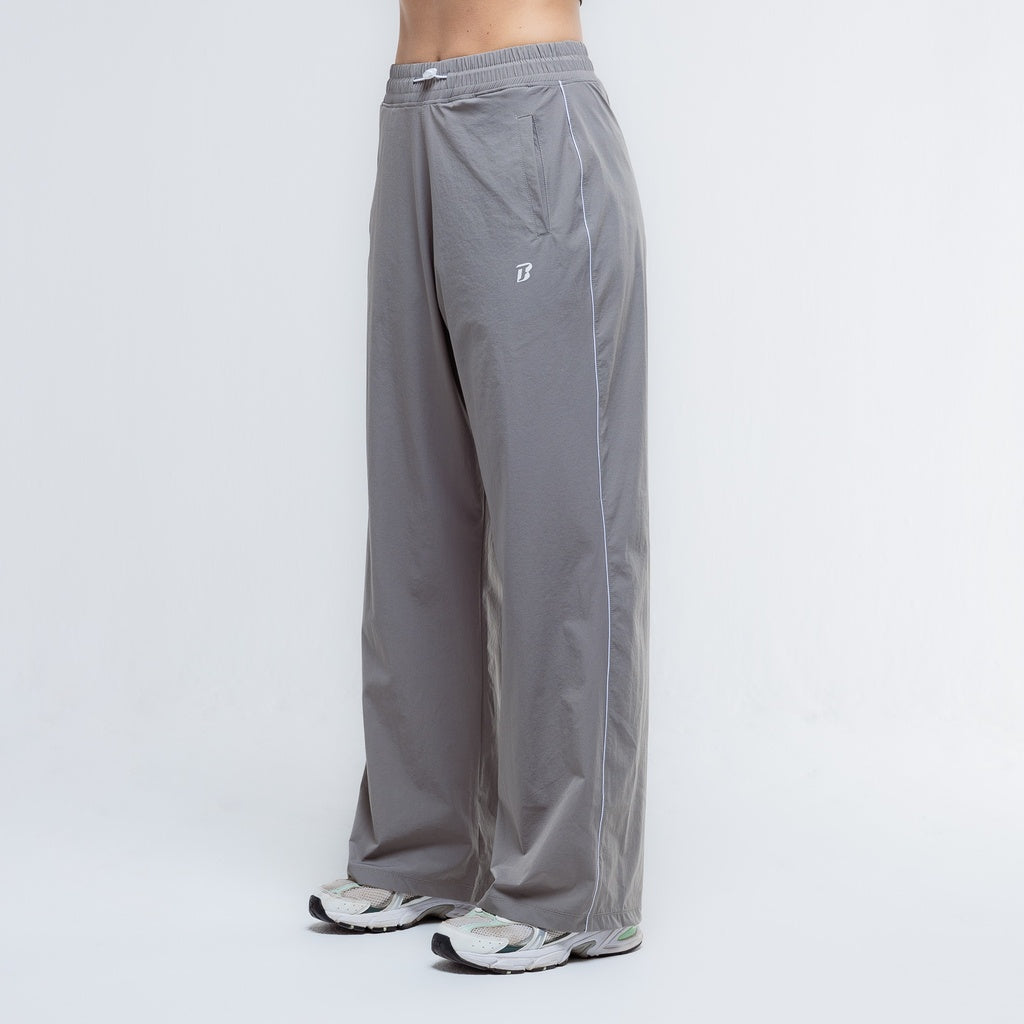 color:gray