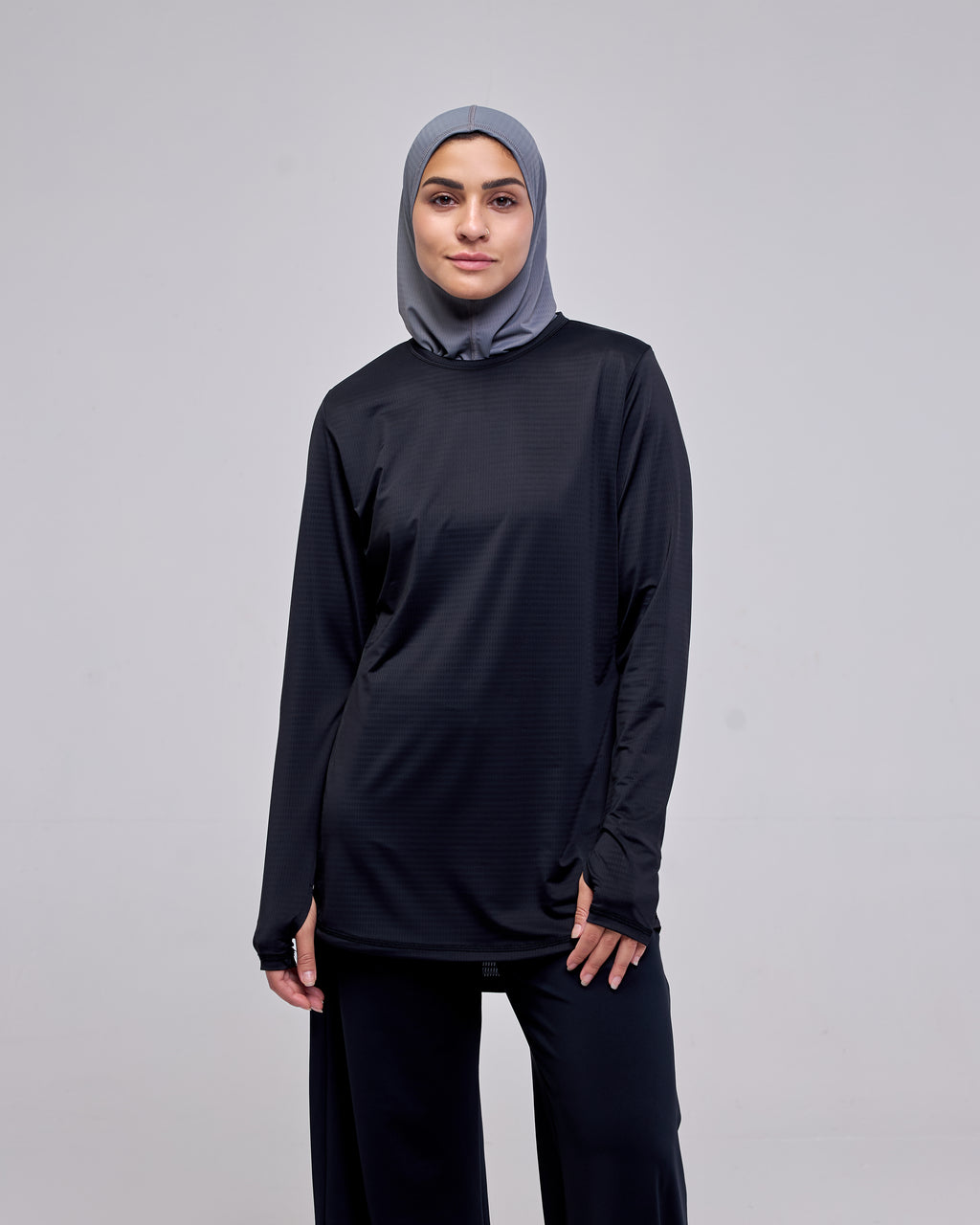 color:black