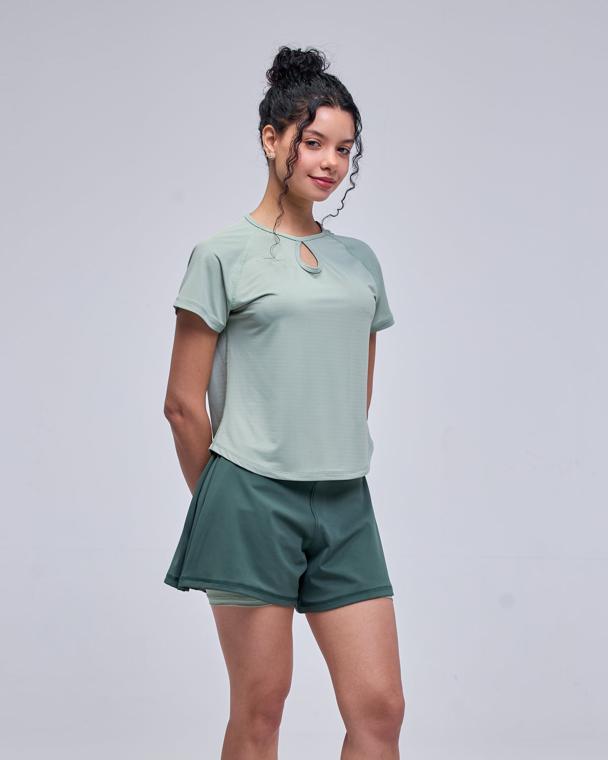 color:pistachio