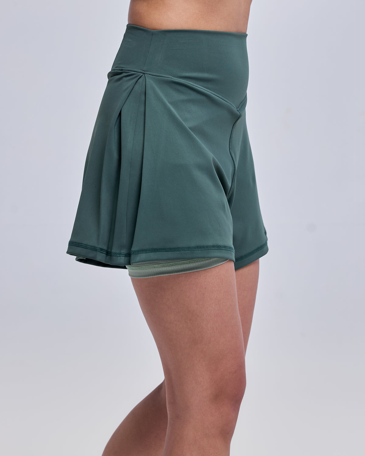color:olive