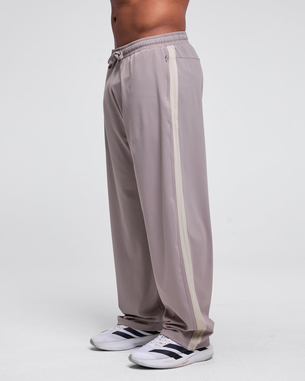 color:beige