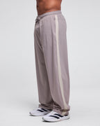 color:beige