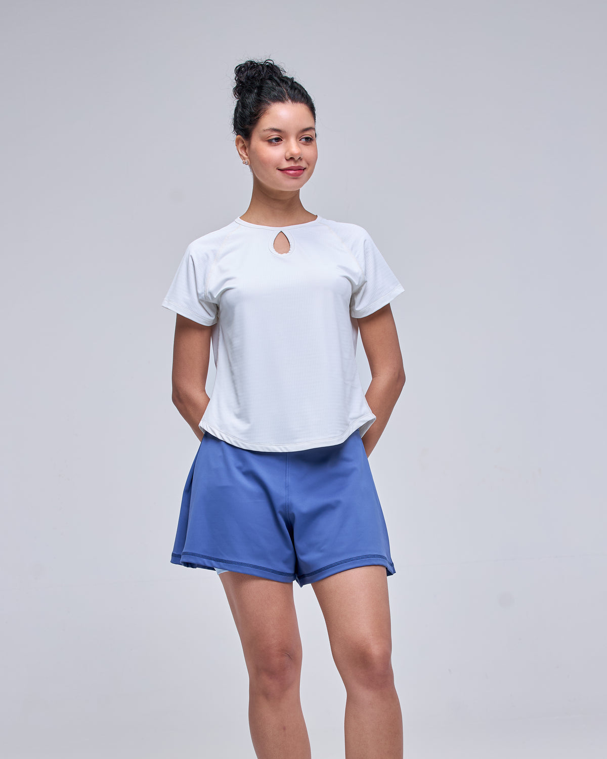 color:off-white