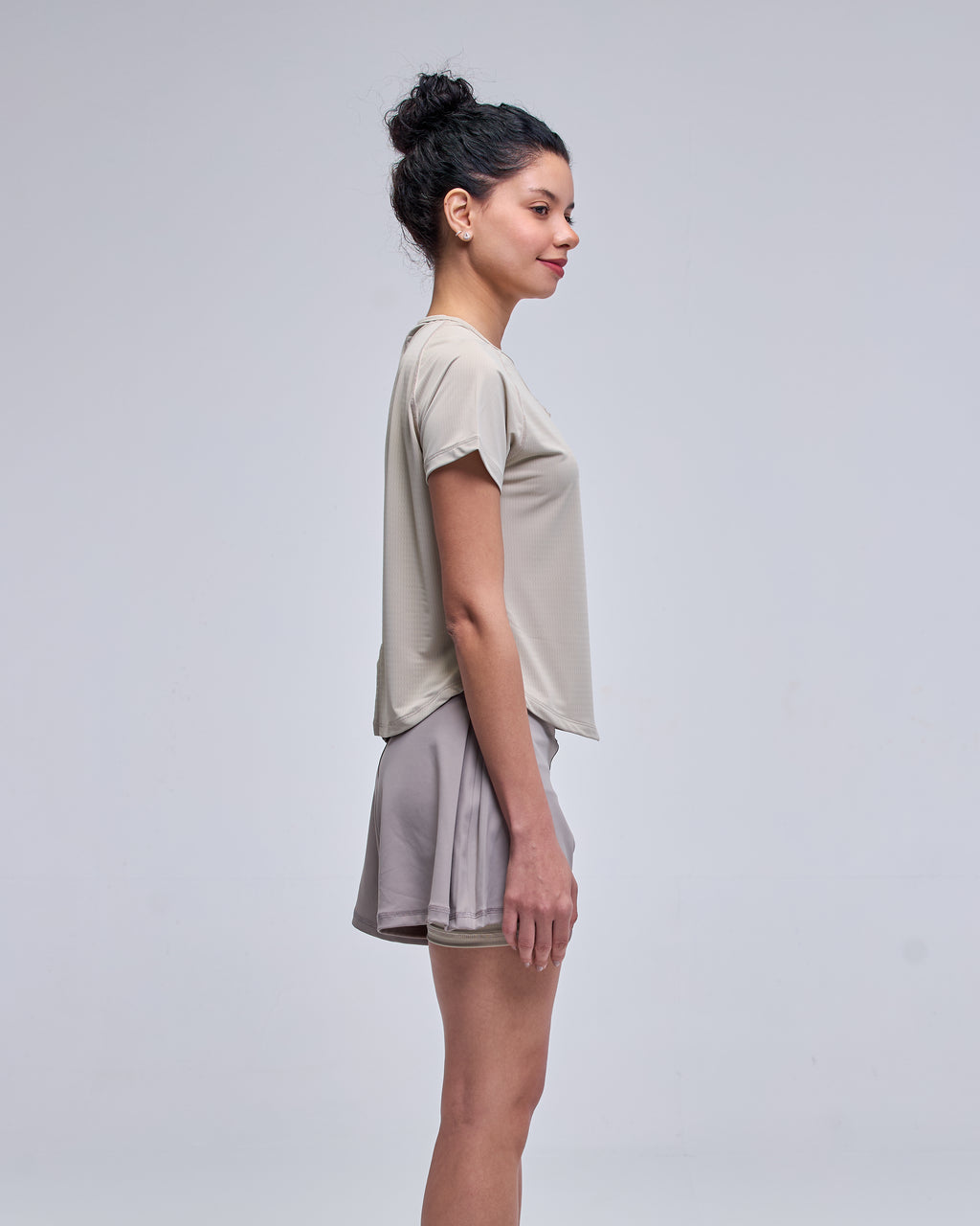 color:beige