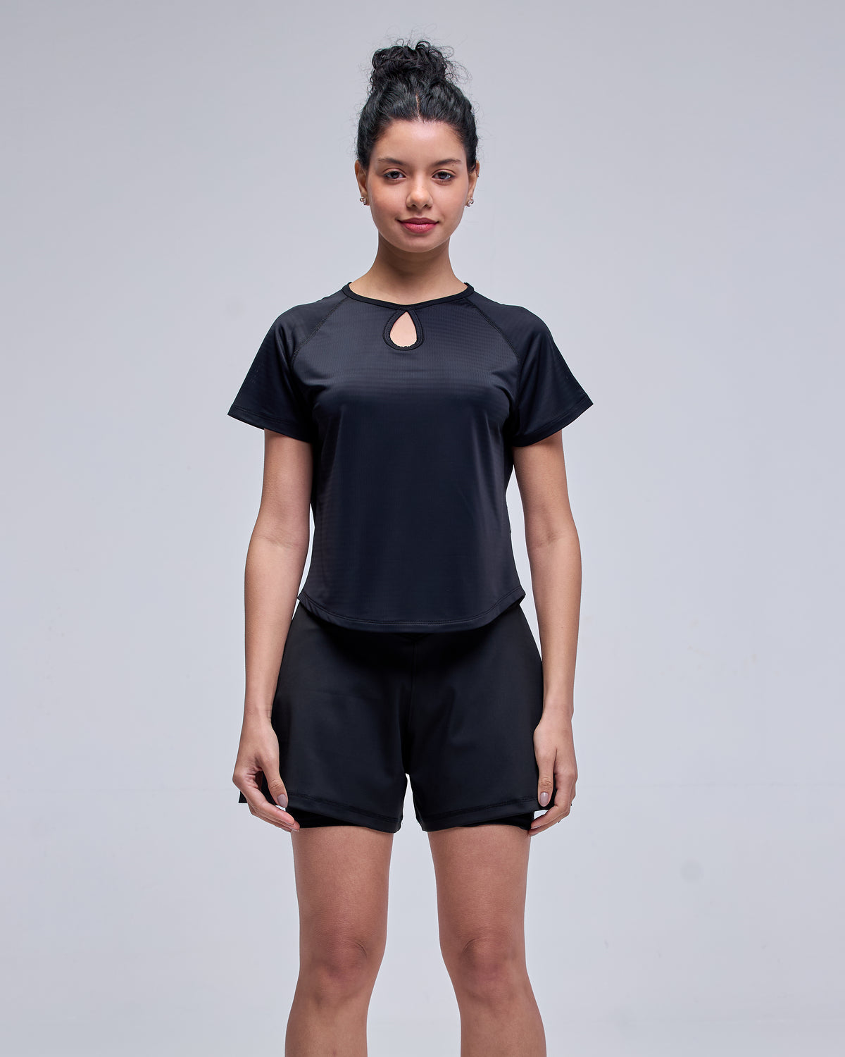 color:black