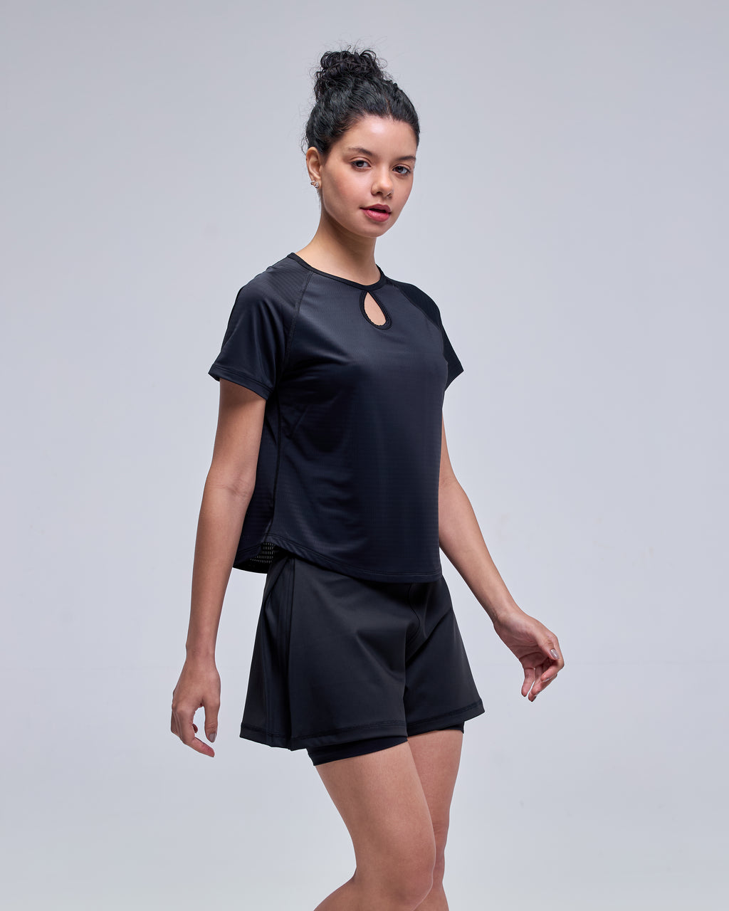 color:black