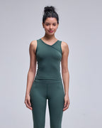 color:olive