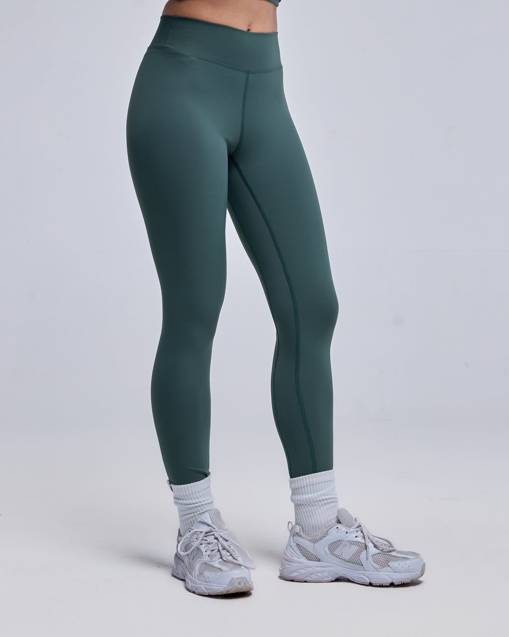 color:olive