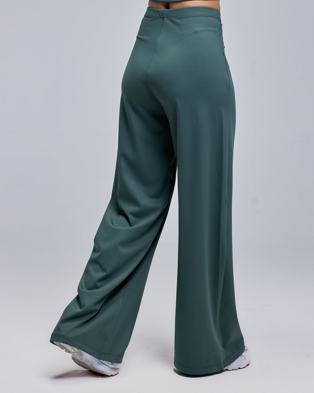 color:olive