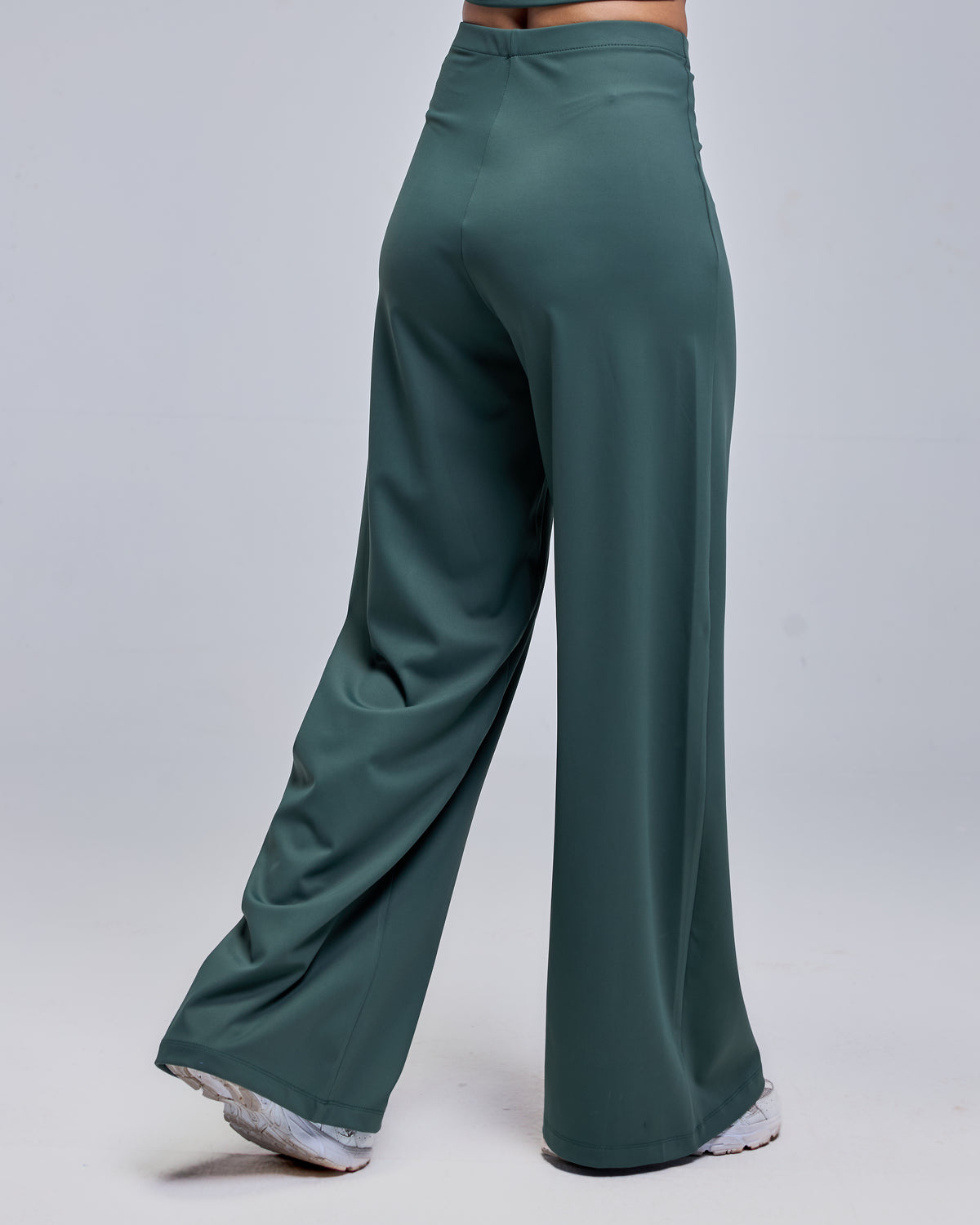 color:olive