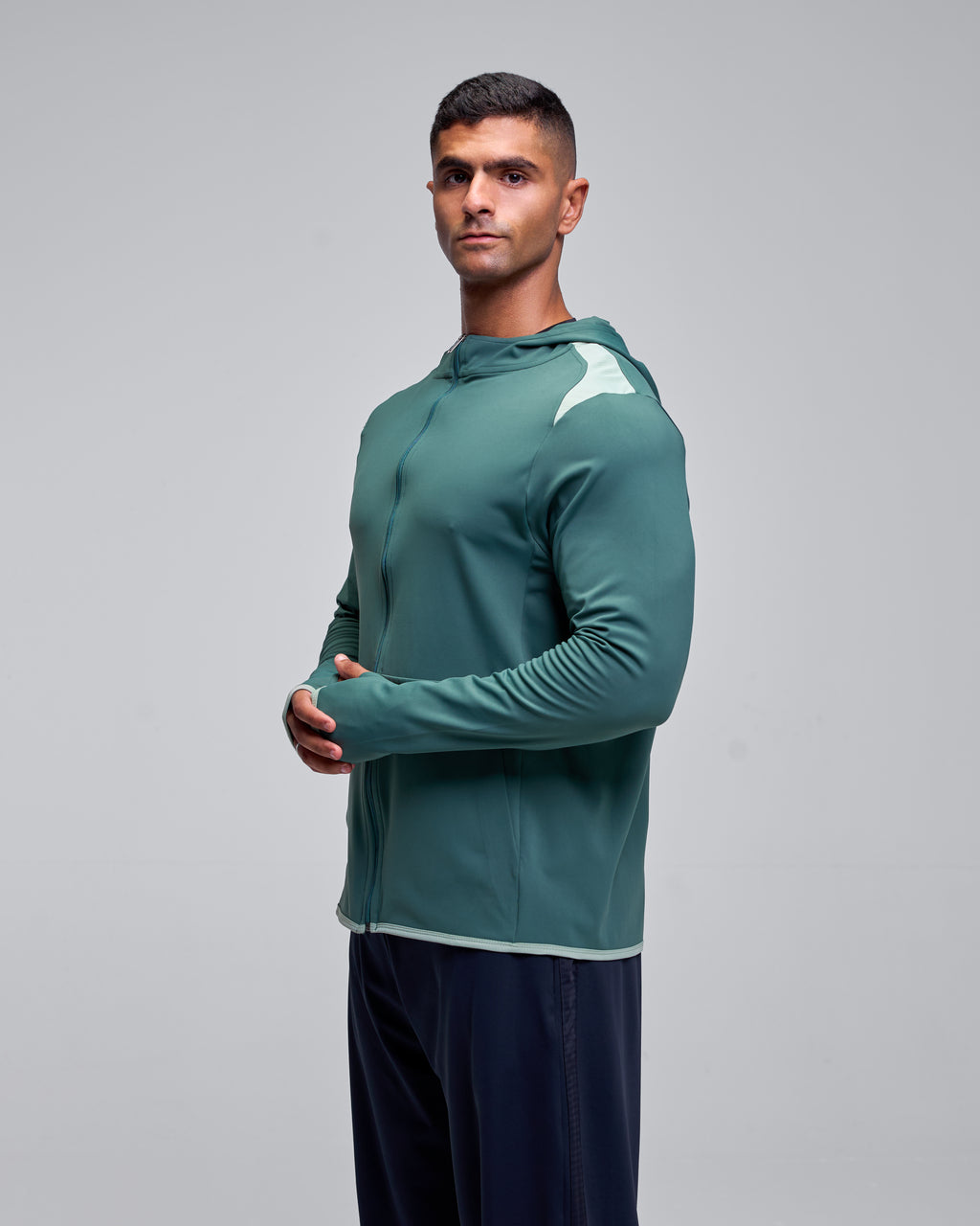 color:olive