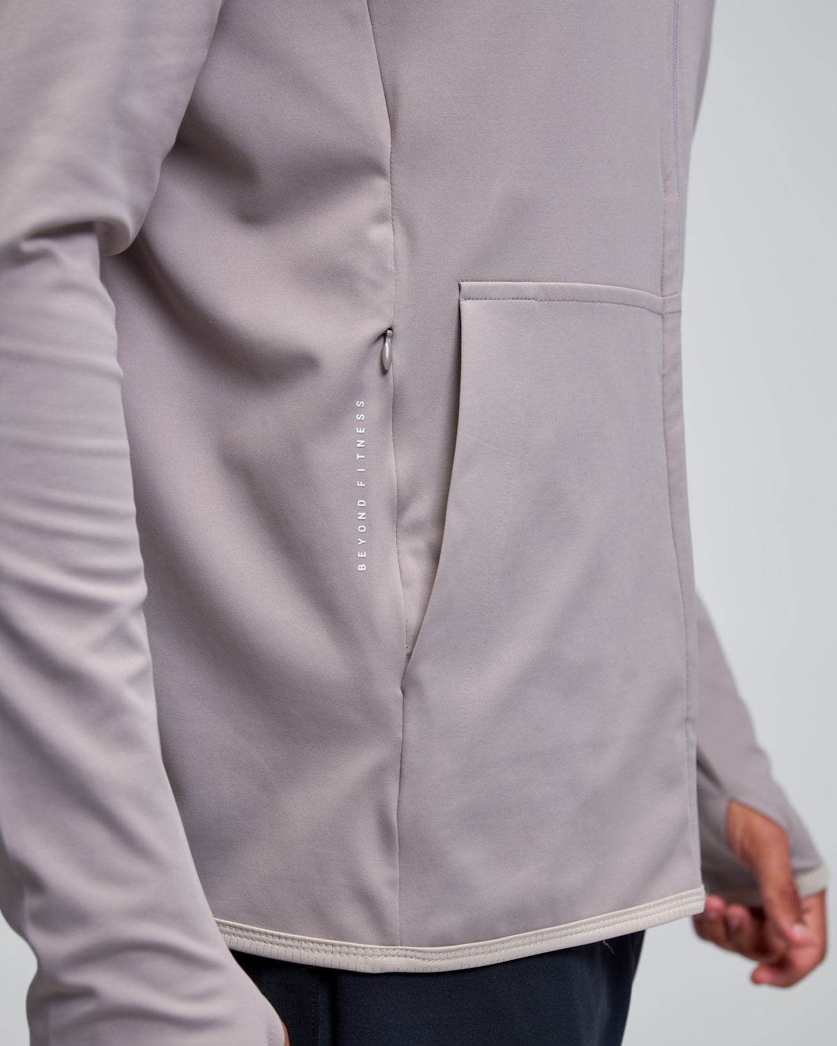 color:beige