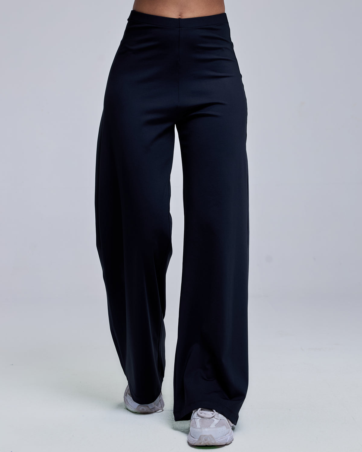 color:black