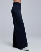 color:black
