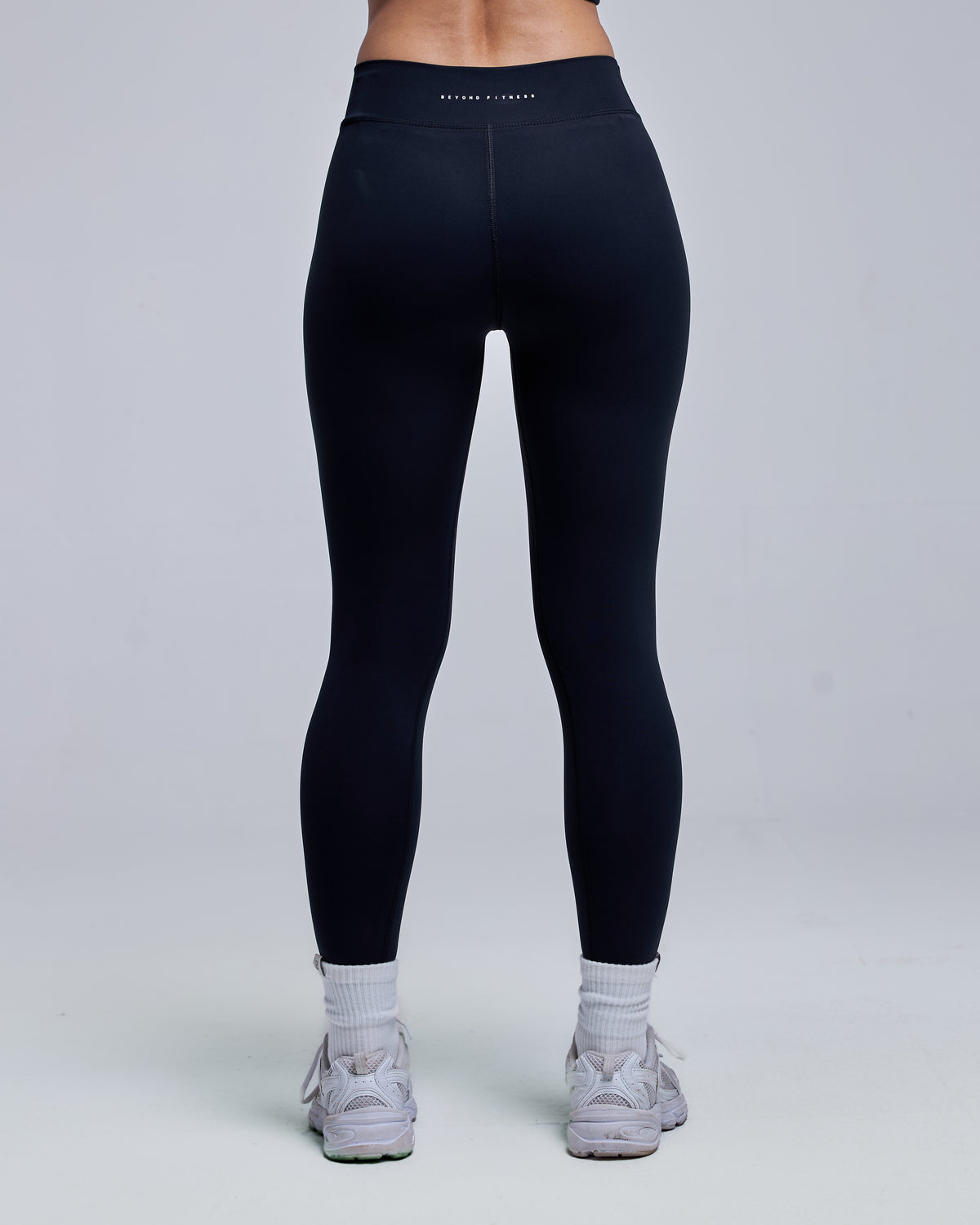 color:black