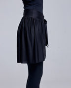 color:black