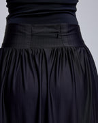 color:black