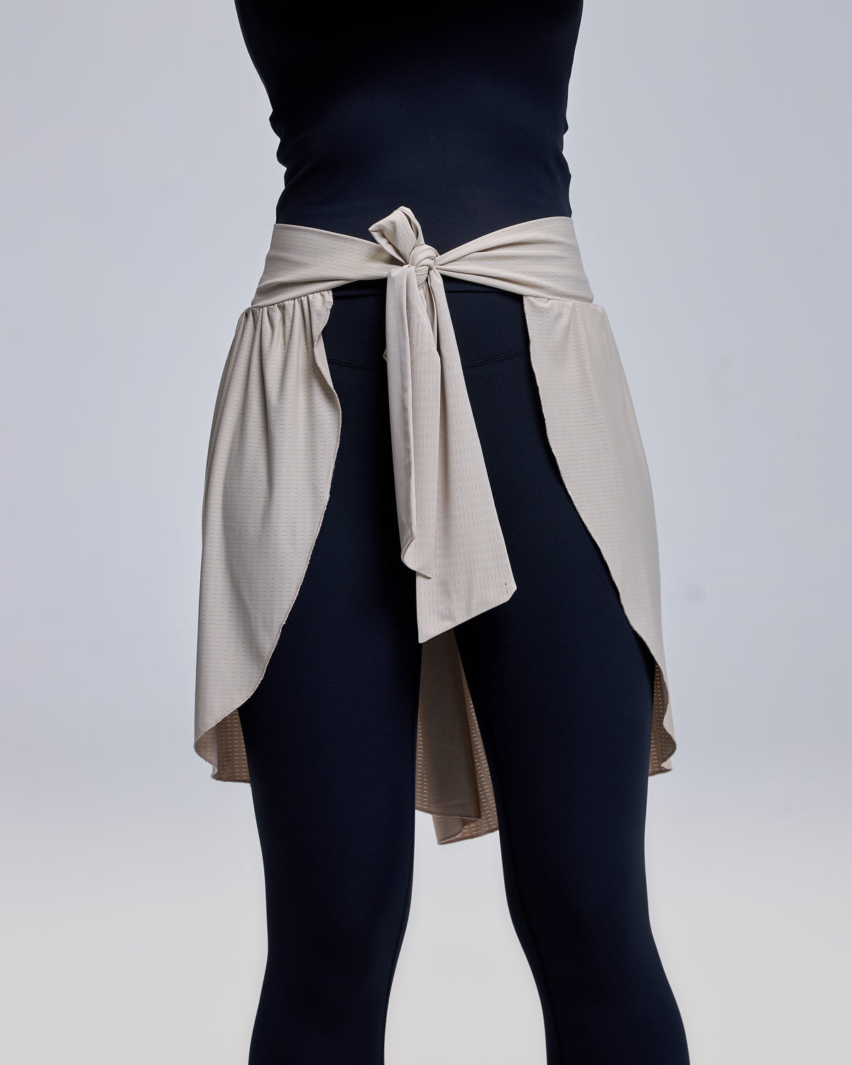 color:beige
