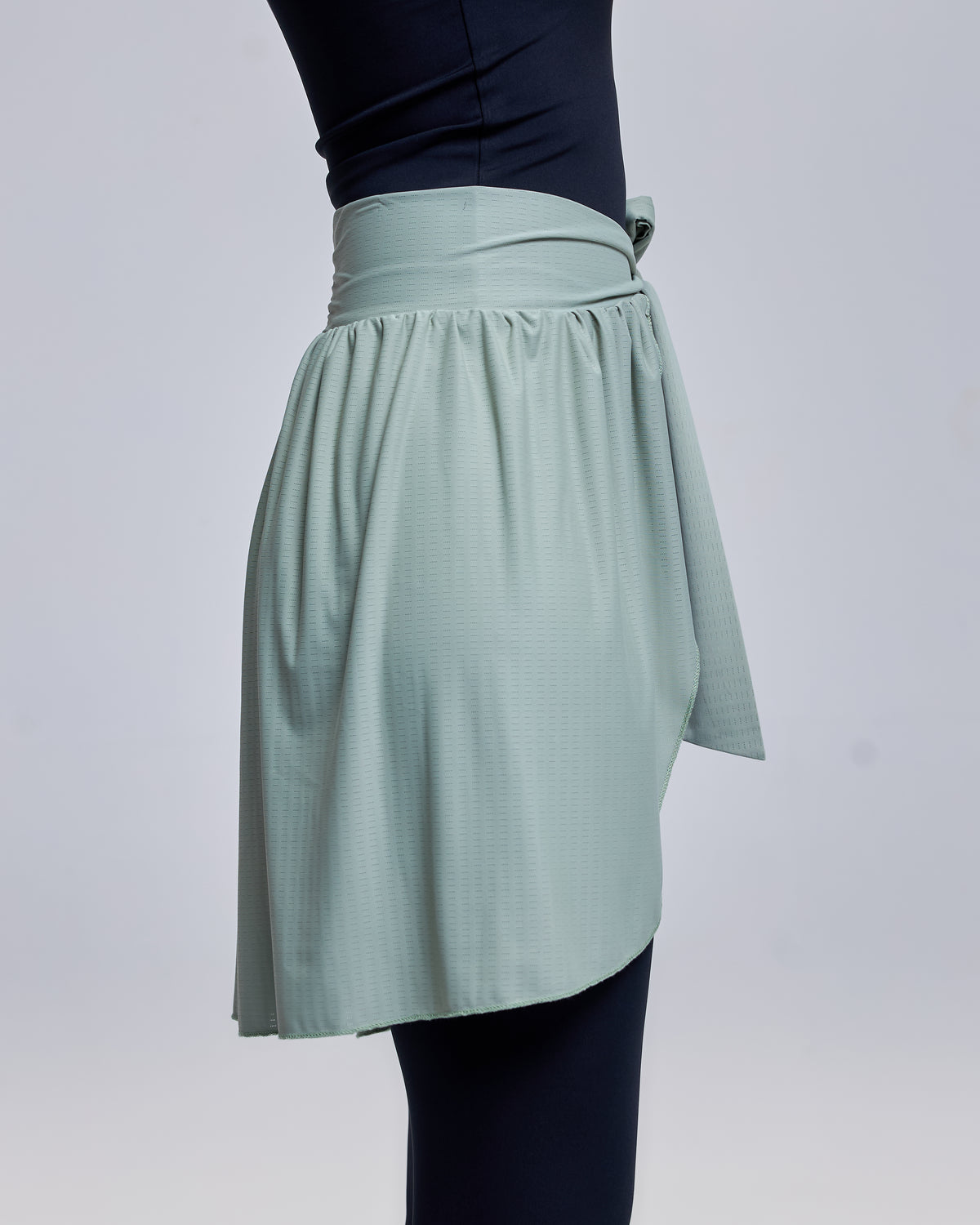 color:pistachio