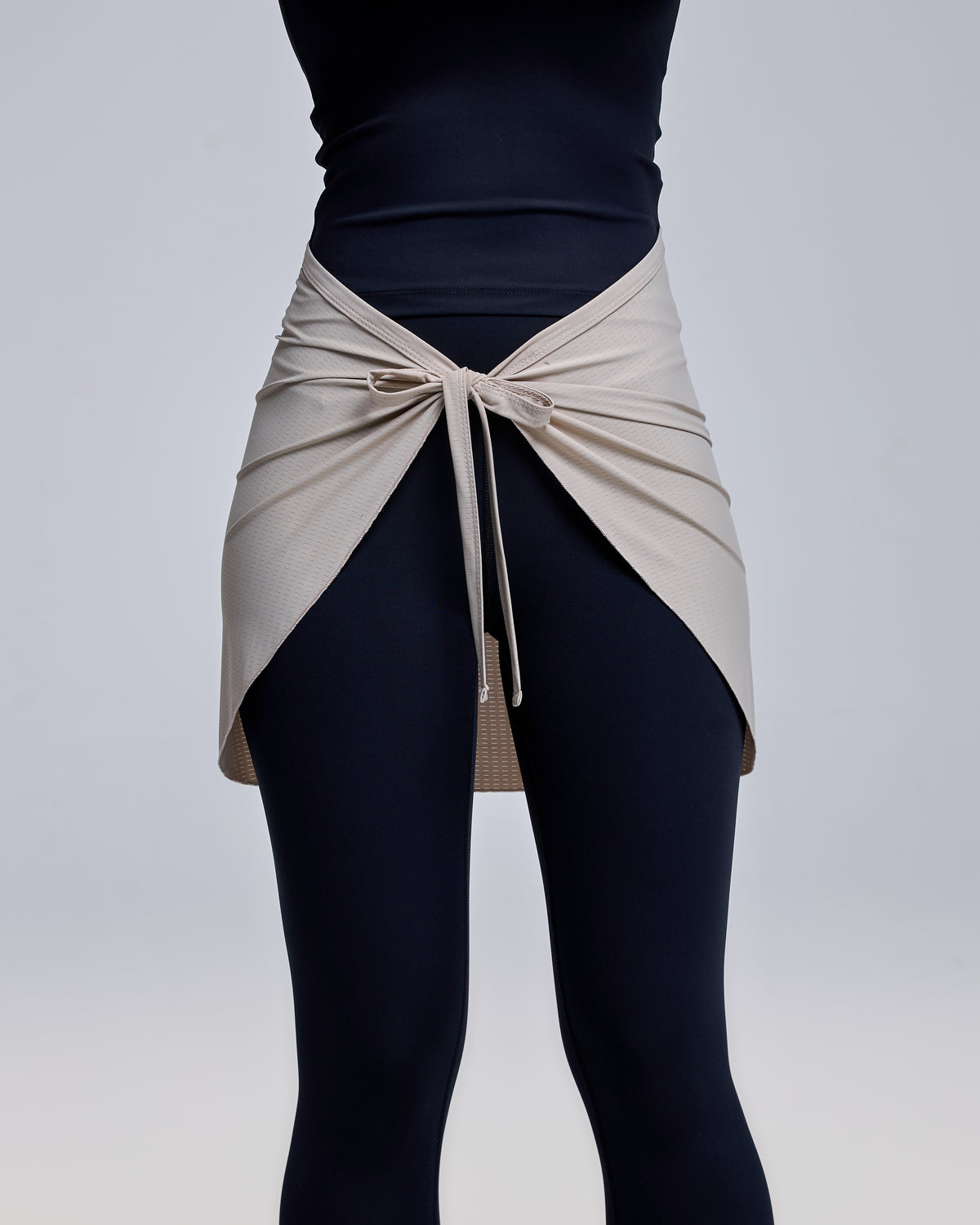 color:beige