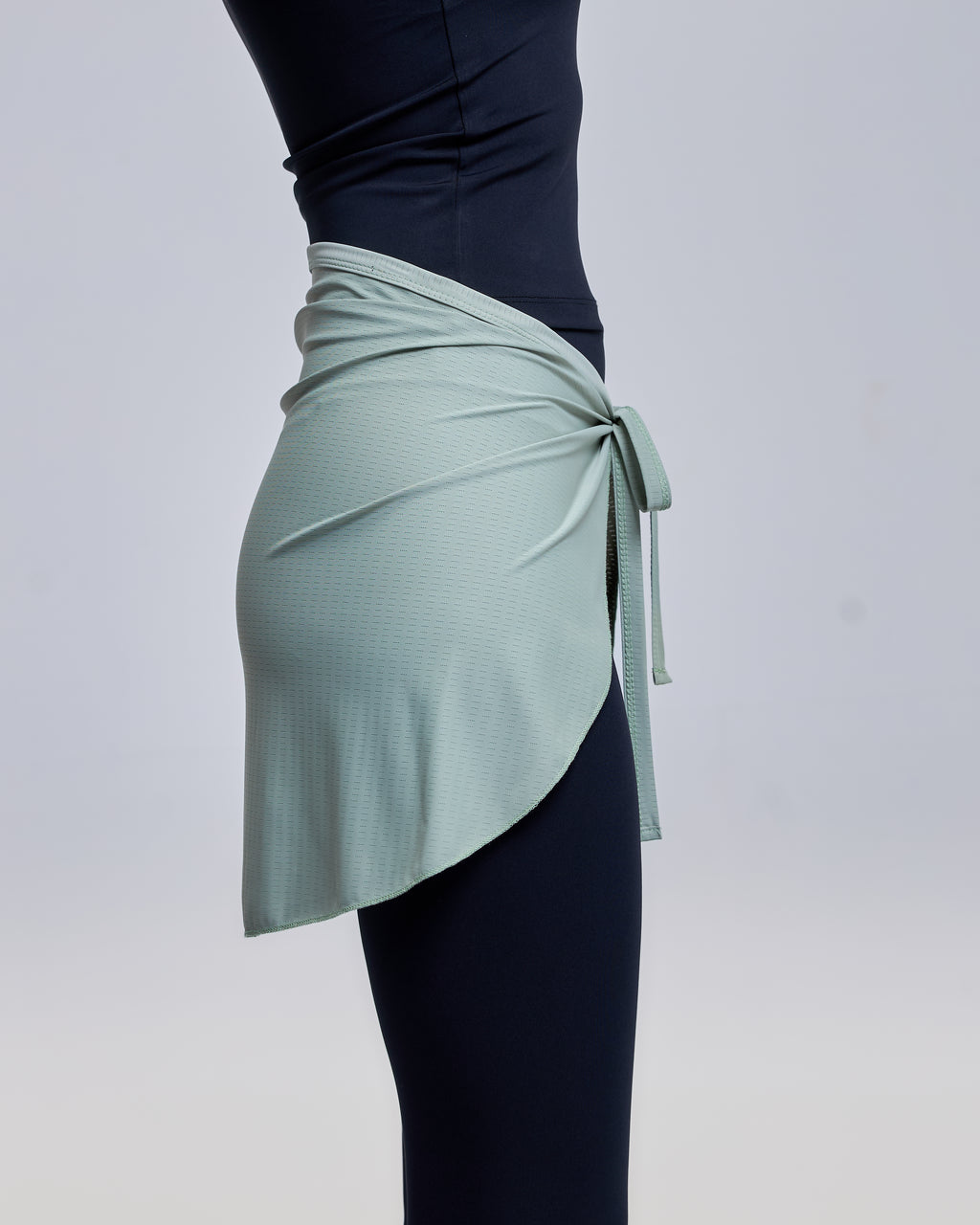 color:pistachio