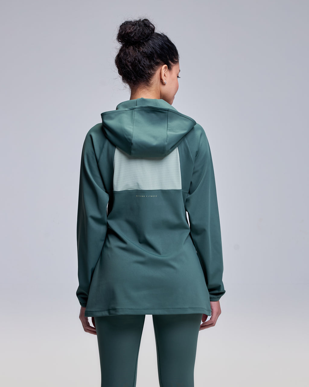 color:olive