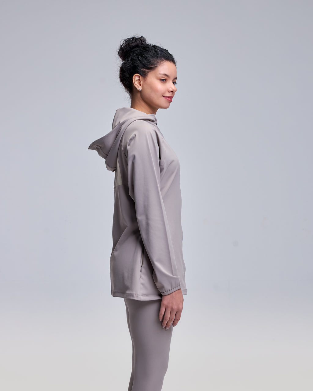 color:beige