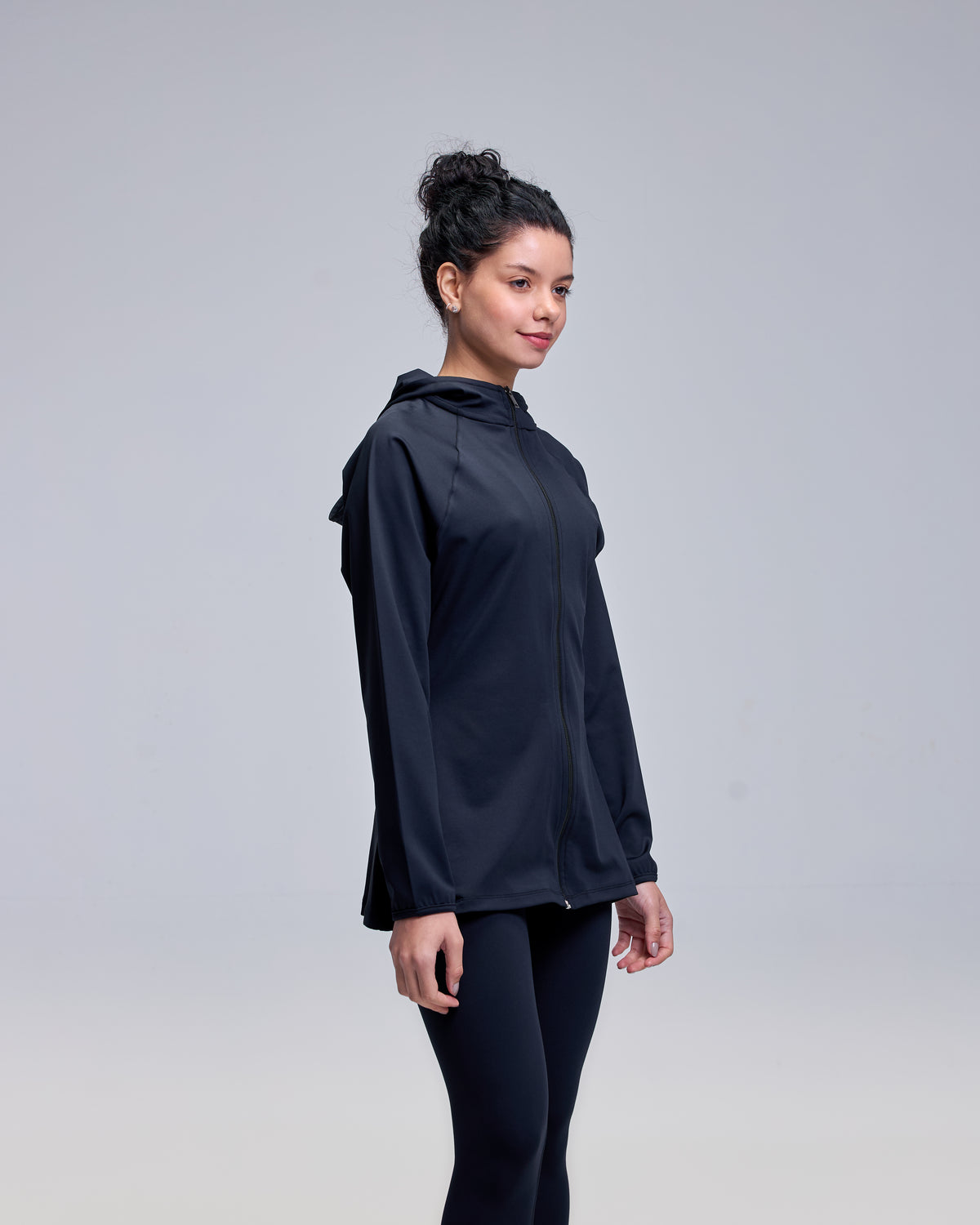 color:black