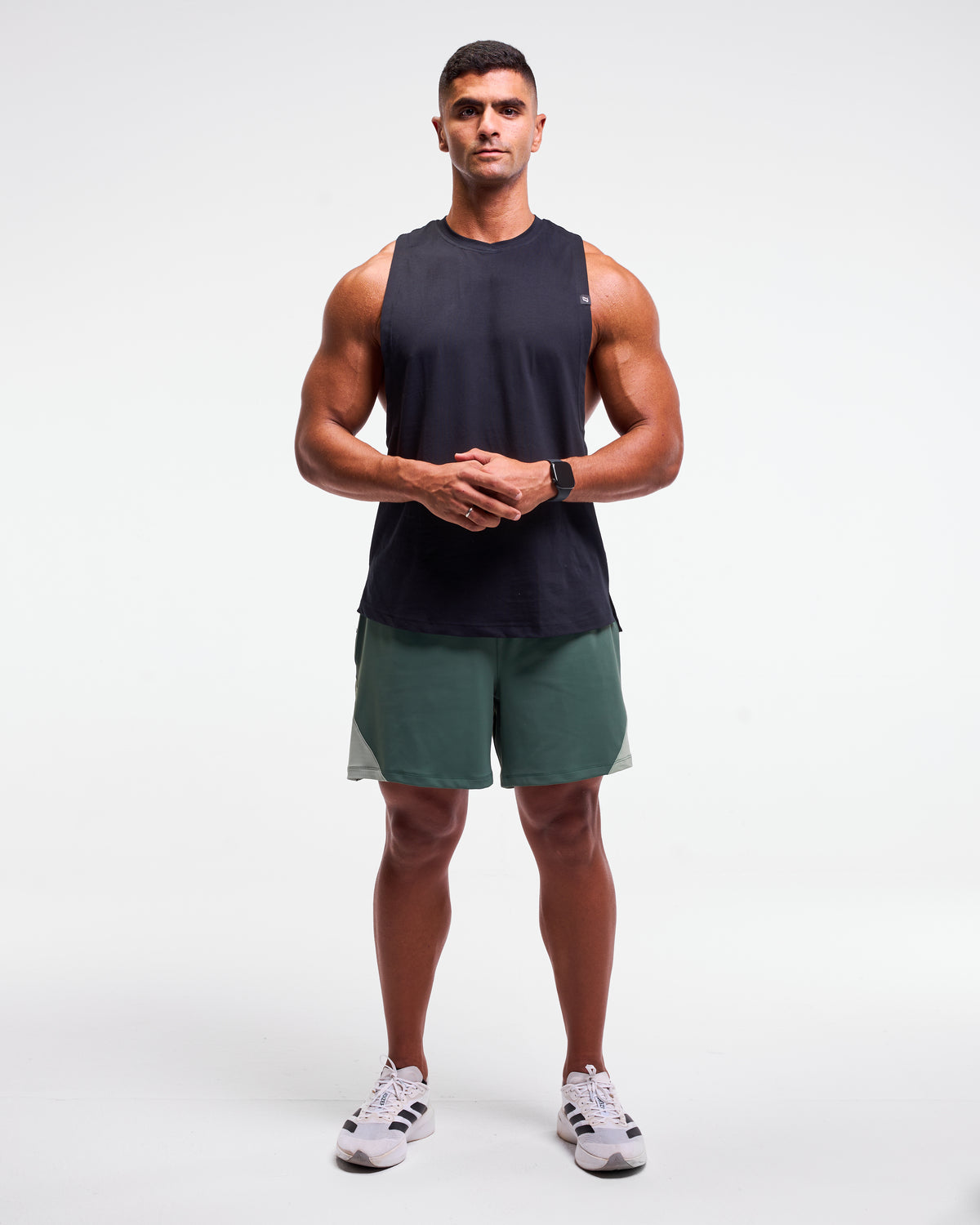 color:olive