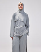 color:gray