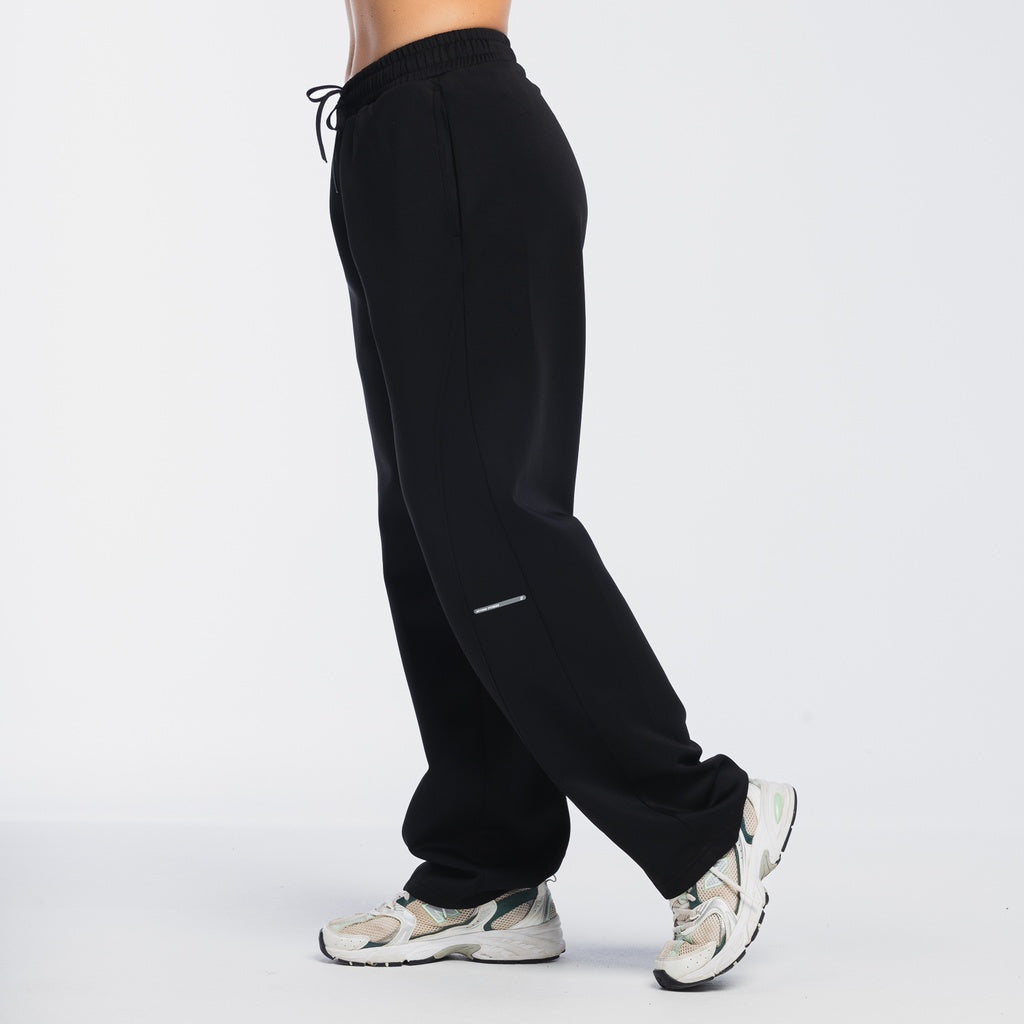 color:black