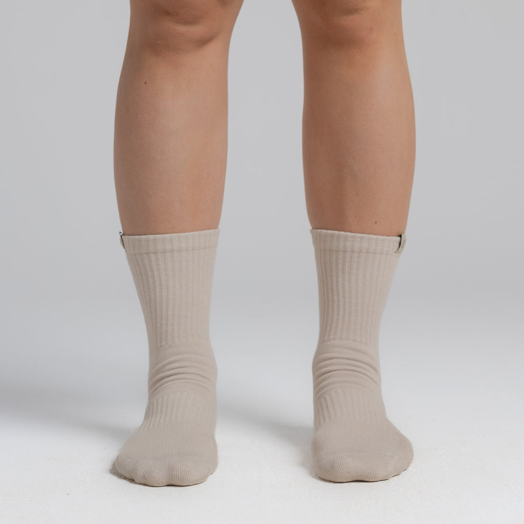 color:beige
