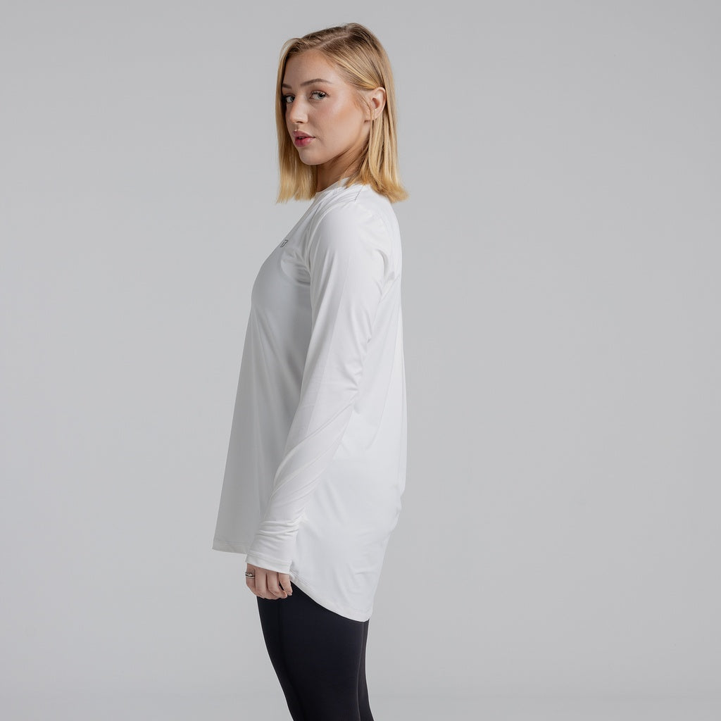 color:white