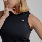 color:black