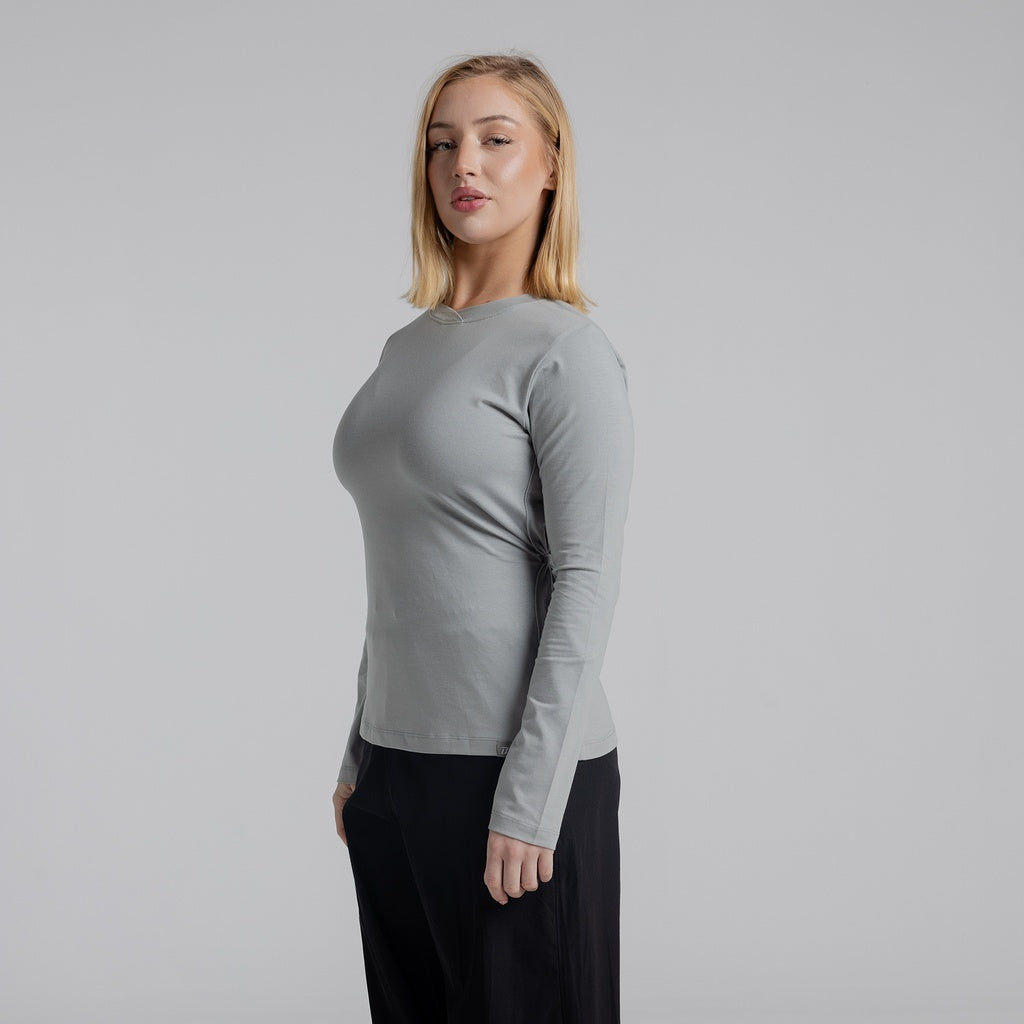 color:gray