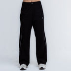 color:black