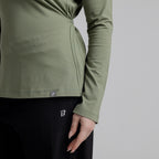 color:olive