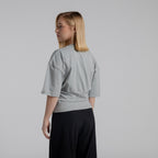 color:gray