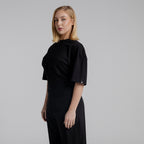color:black