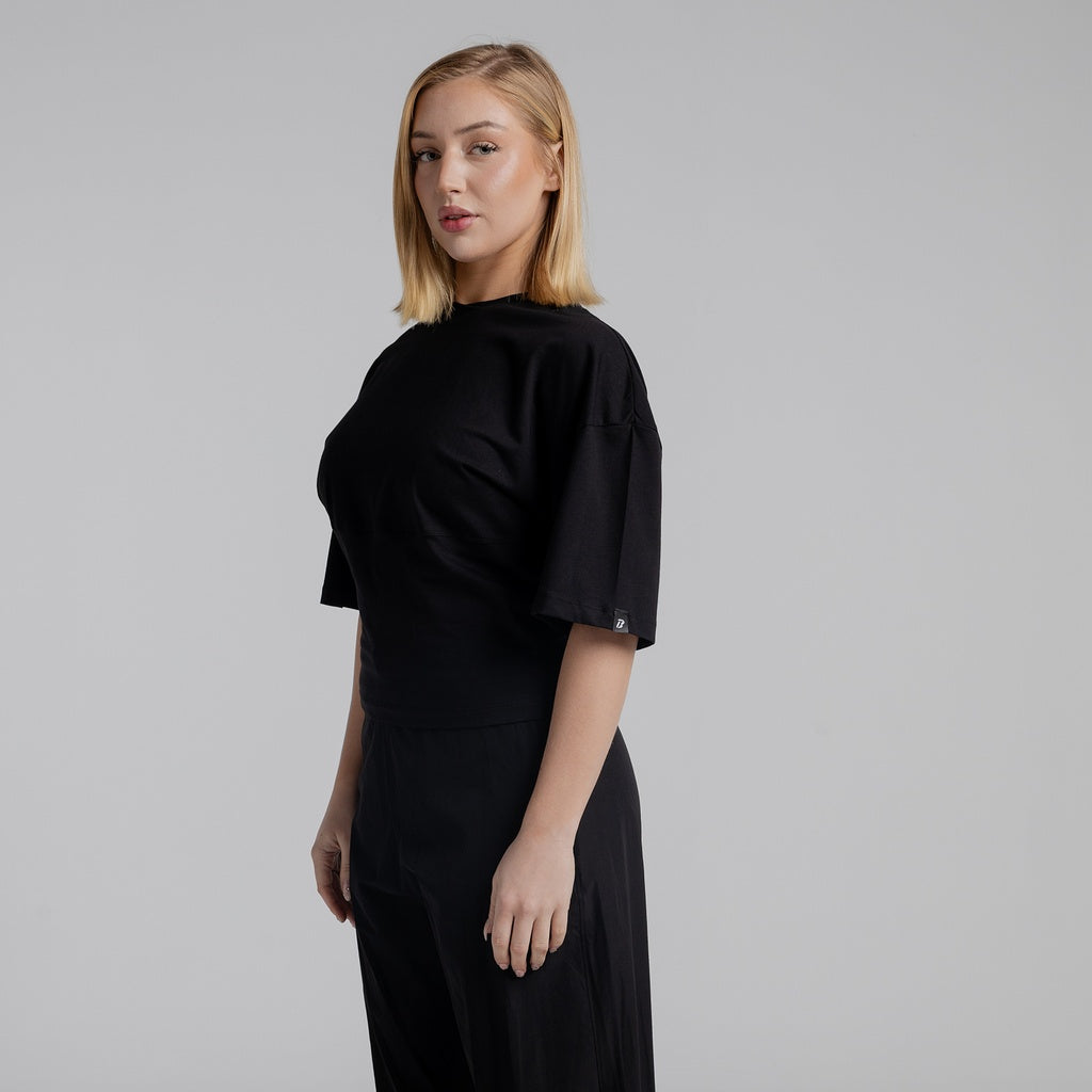 color:black