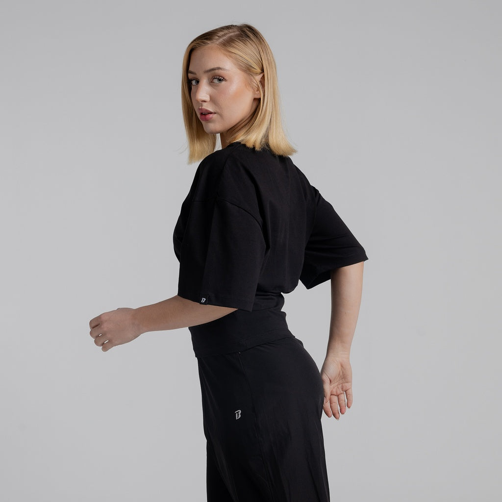 color:black
