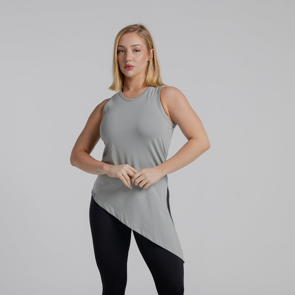color:gray