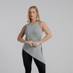 color:gray