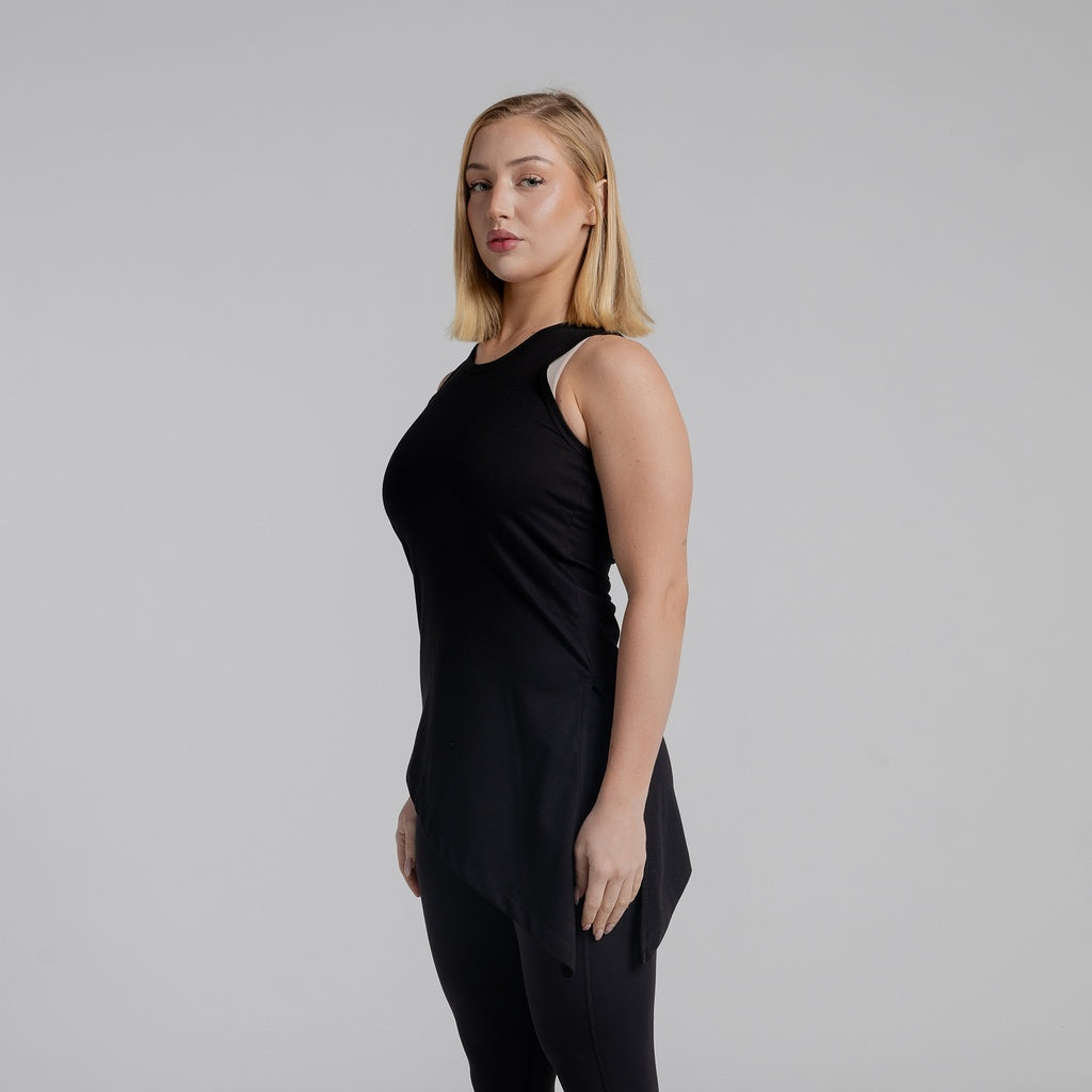 color:black