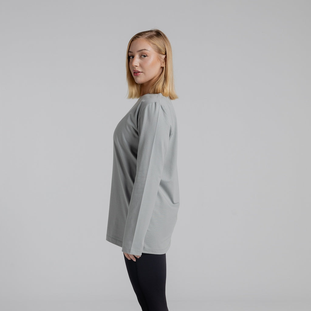 color:gray