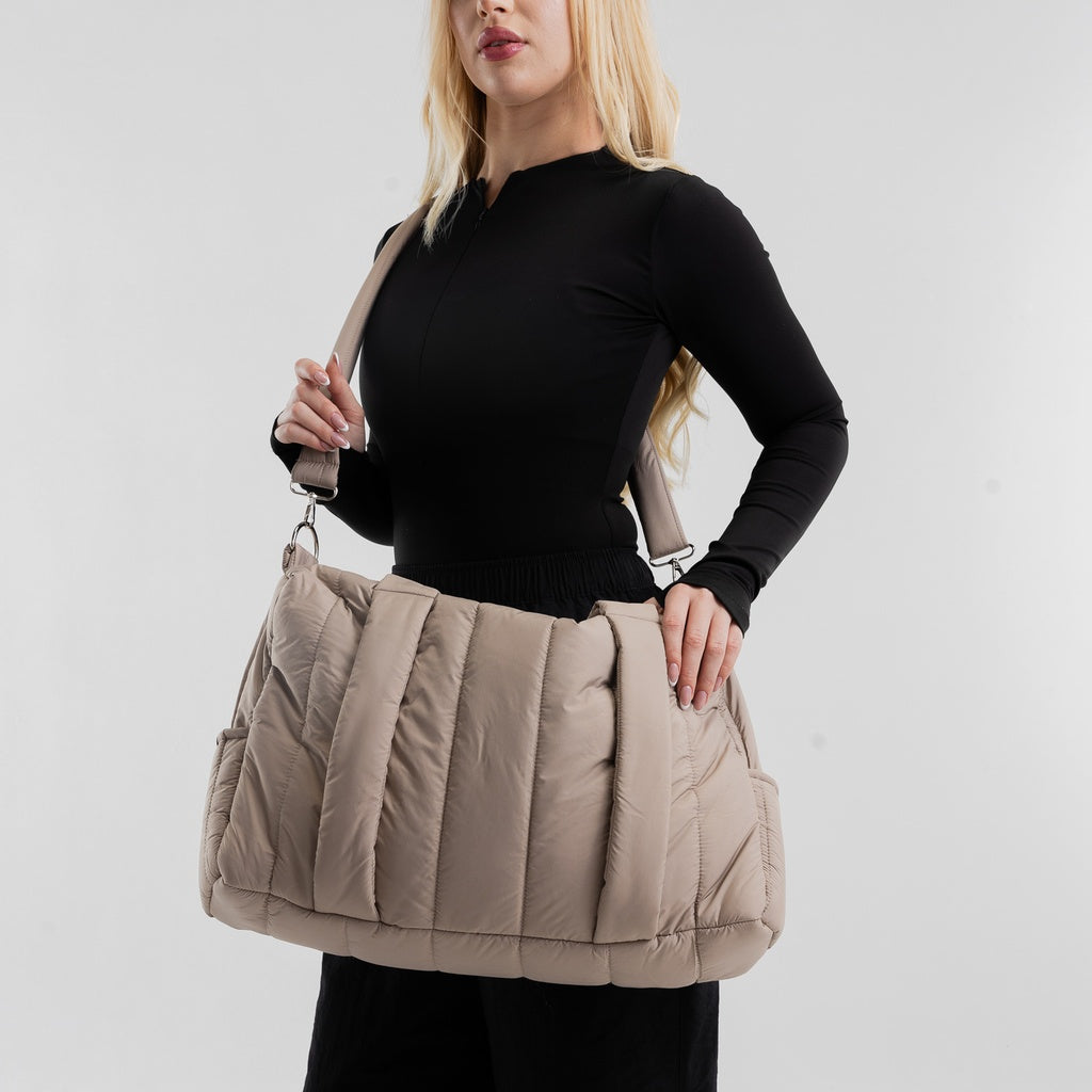 color:beige
