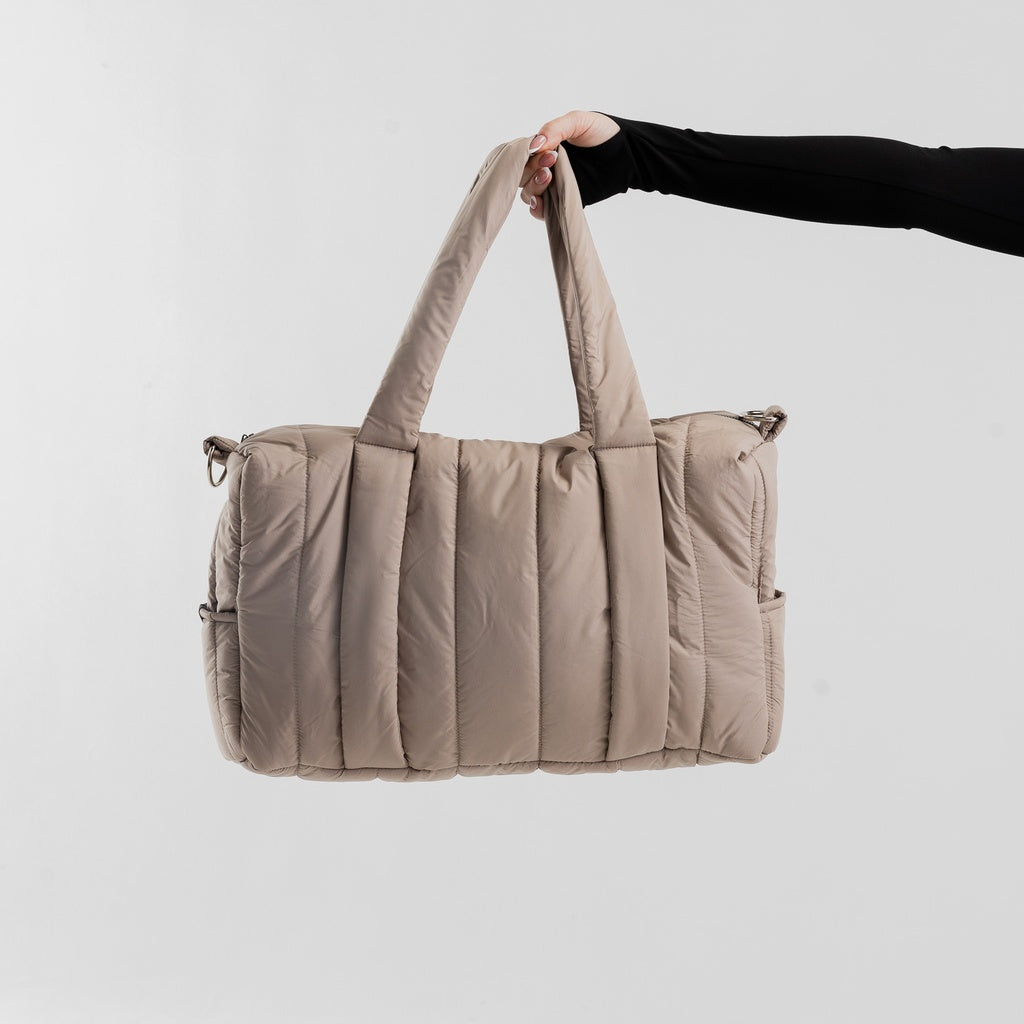 color:beige