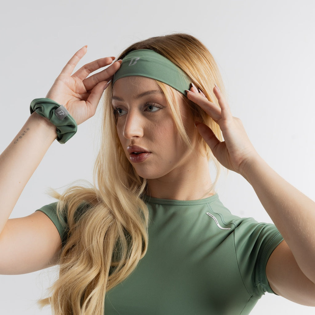 color:pistachio